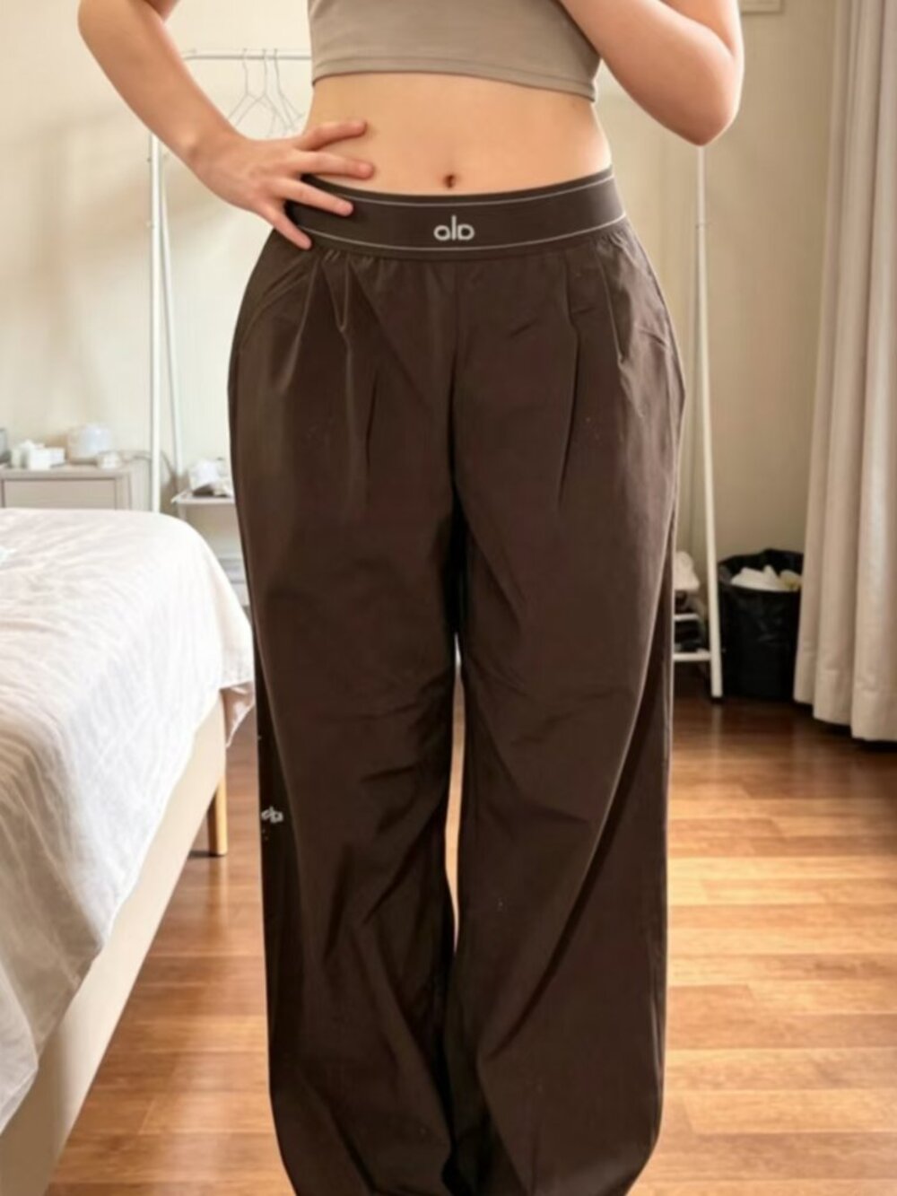 Espresso Brown🐑ALO Yoga Suit Up Wide Trouser💗Regular-30” Inseam,Chic,Unused - Picture 2 of 8